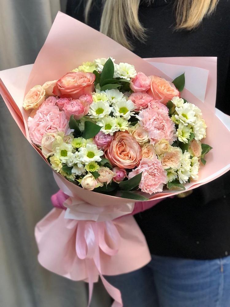 Букет цветов из: Гвоздики, Розы и Хризантемы в Карсун