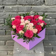 Цветочная композиция из Розы в коробке в Карсун