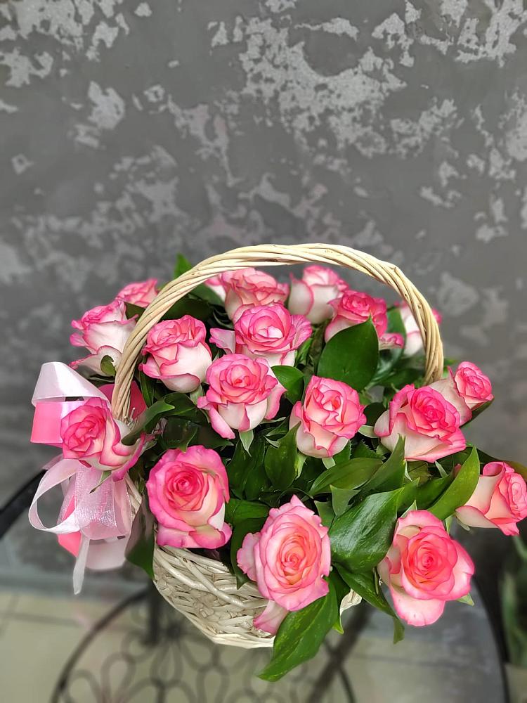 Цветочная композиция из Розы в корзине в Карсун