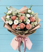Букет цветов из:  Розы, Альстромерии и Лизиантусы в Карсун