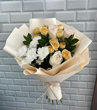 Букет цветов из:  Розы и Хризантемы в Карсун