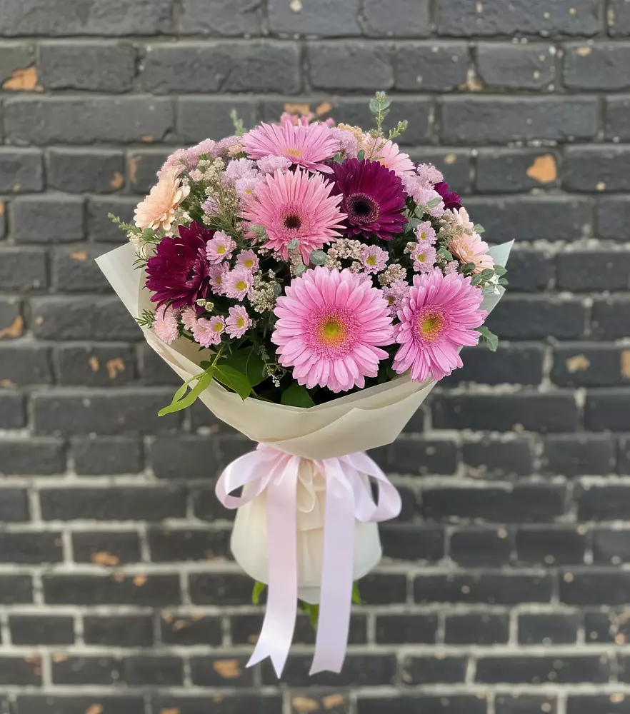 Букет цветов из: Герберы и Хризантемы в Карсун