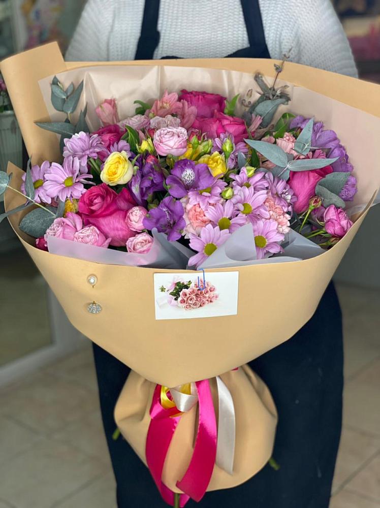 Букет цветов из: Хризантемы, Гвоздики и Альстромерии в Карсун