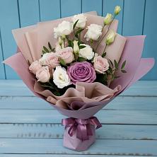 Букет цветов из:  Розы и Лизиантусы в Карсун