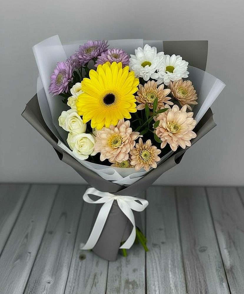 Букет цветов из: Розы, Герберы и Хризантемы в Карсун