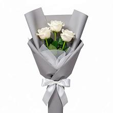 Букет 3 белые розы в Карсун