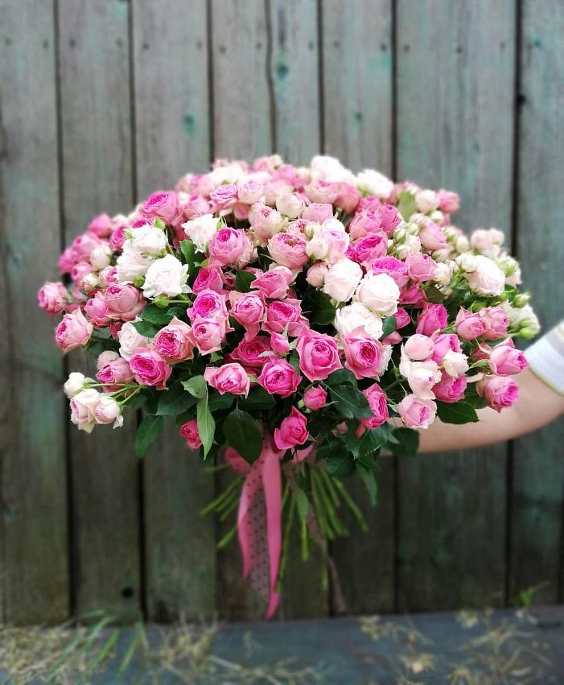 Букет Розовые кустовые розы Натали и Лав Лидия в Карсун