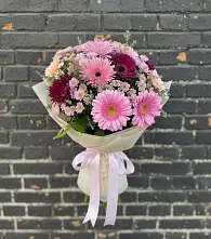 Букет цветов из:  Герберы и Хризантемы в Карсун