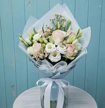 Букет цветов из:  Розы и Лизиантусы #REPLACE_PRED# Карсун