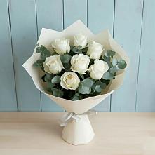 Букет Белые розы в Эвкалипте в Карсун