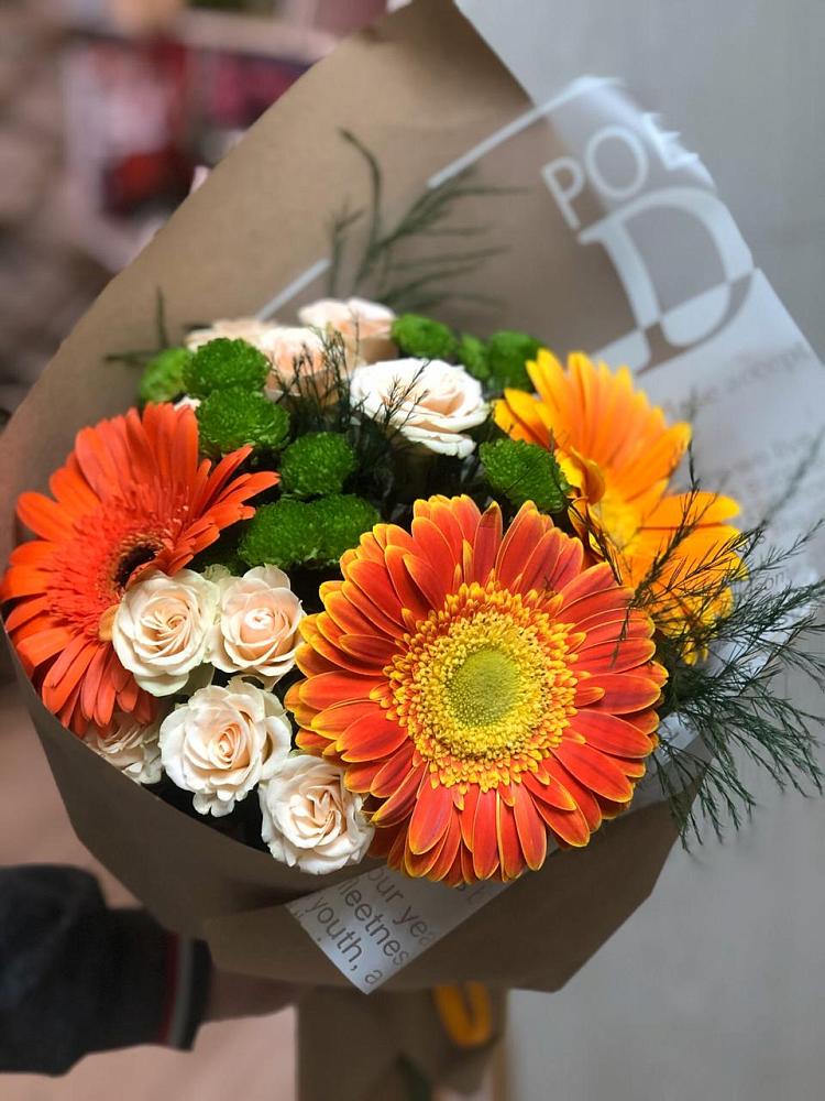 Букет цветов из: Герберы, Хризантемы и Розы в Карсун