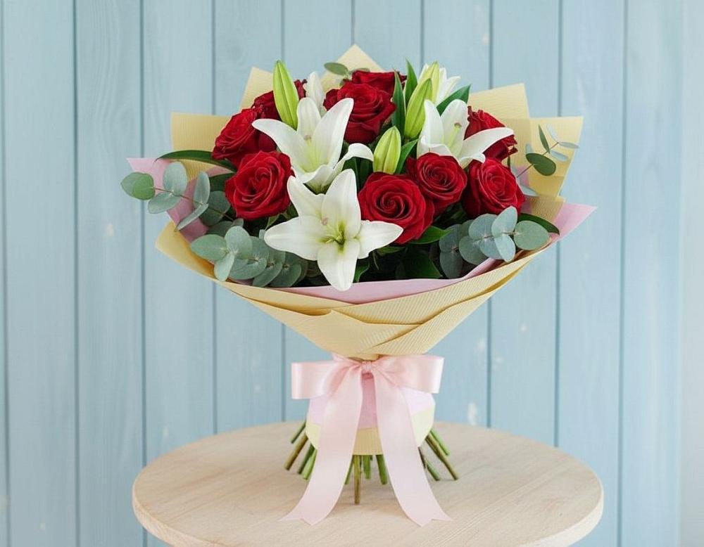 Букет цветов из: Лилии и Розы в Карсун